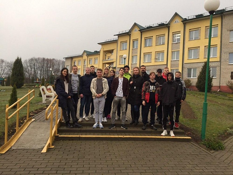 See you again! The graduates have visited the Gorodishe's house-boarding. 