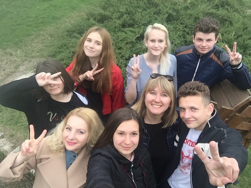 Социальные услуги для подростков в контакте с законом 