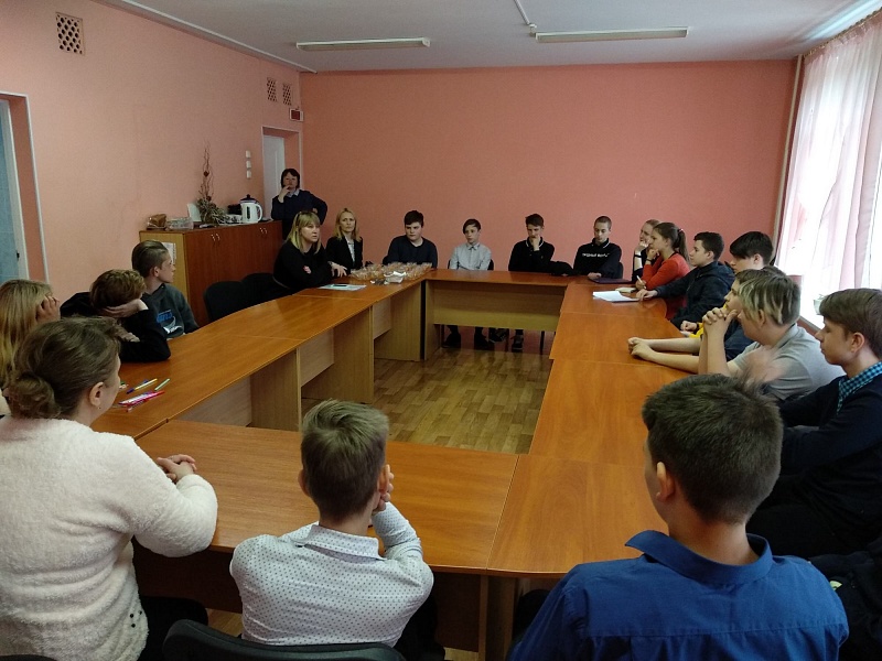Социальные услуги для подростков в контакте с законом 